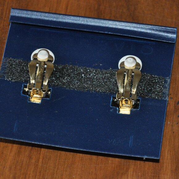 NEW Vintage 80s Givenchy Logo Gold Tone Clip On Earrings Statement Chunky Round - Picture 5 of 7